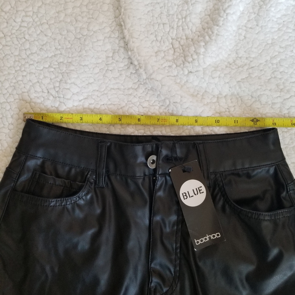 Leather Skirt - Picture 4 of 12